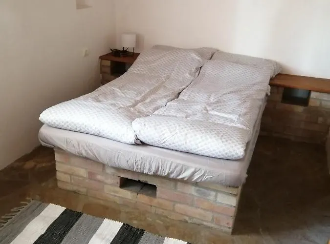 アパート Lisztes